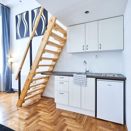 Large Apartment For Groups City Center Dist. VII 부다페스트 외부 사진
