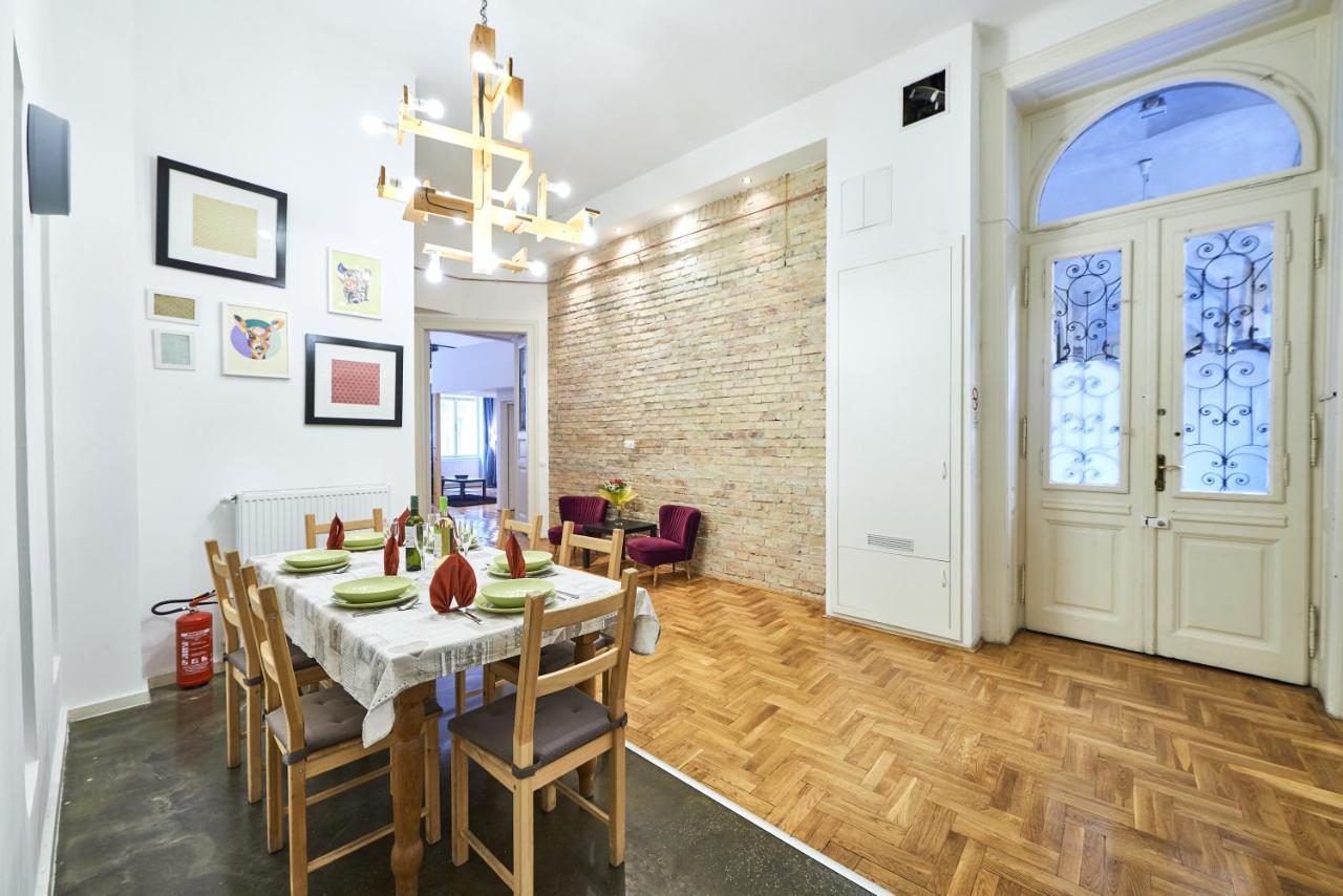 Large Apartment For Groups City Center Dist. VII 부다페스트 외부 사진