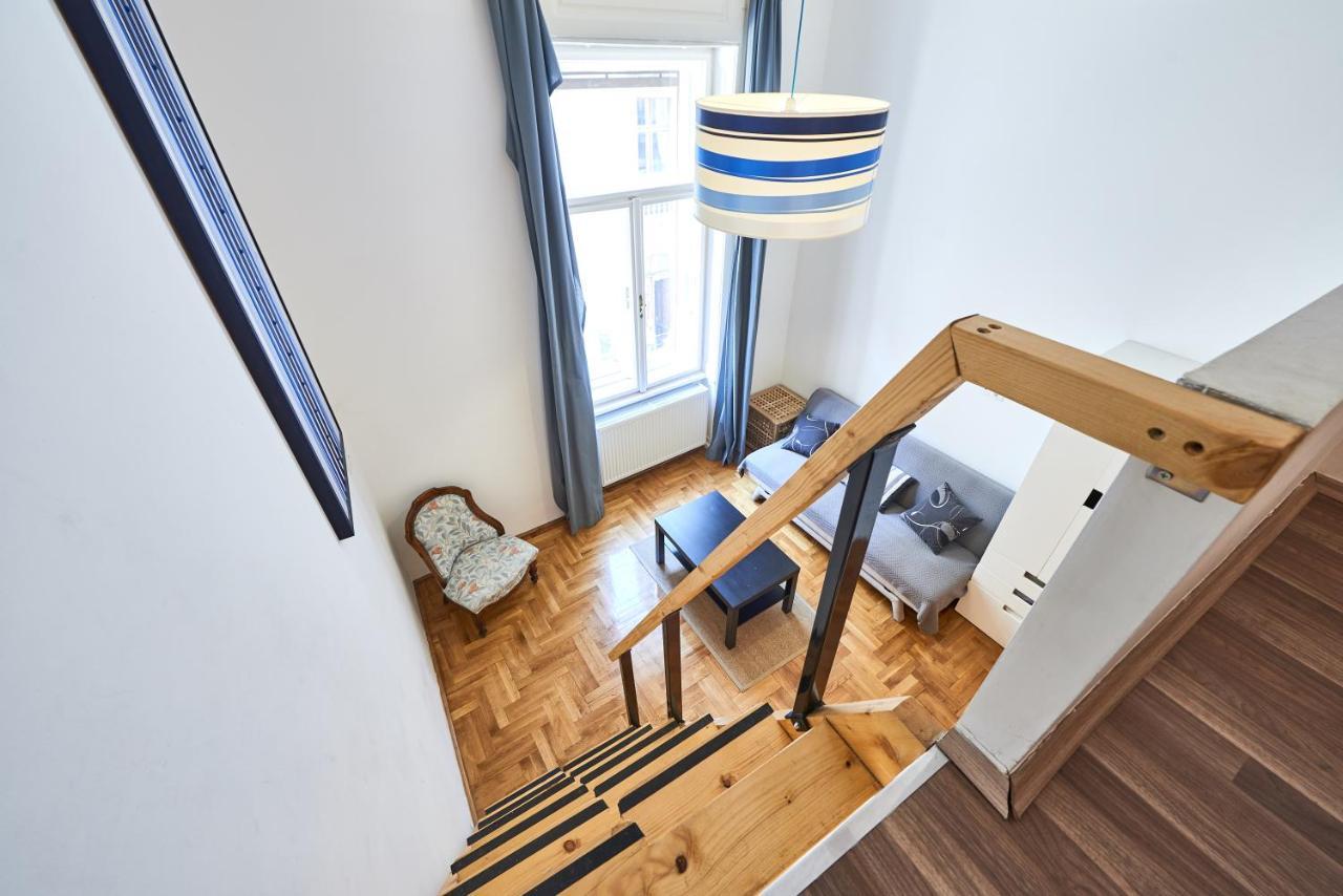 Large Apartment For Groups City Center Dist. VII 부다페스트 외부 사진