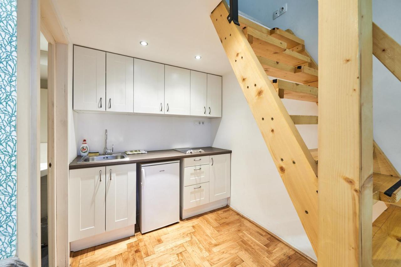 Large Apartment For Groups City Center Dist. VII 부다페스트 외부 사진