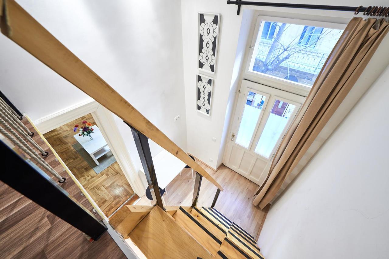 Large Apartment For Groups City Center Dist. VII 부다페스트 외부 사진