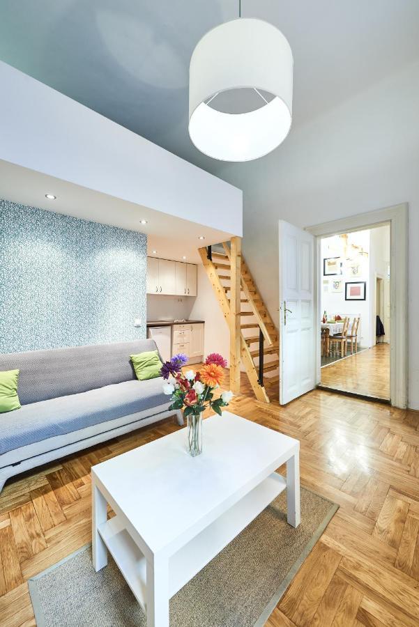 Large Apartment For Groups City Center Dist. VII 부다페스트 외부 사진