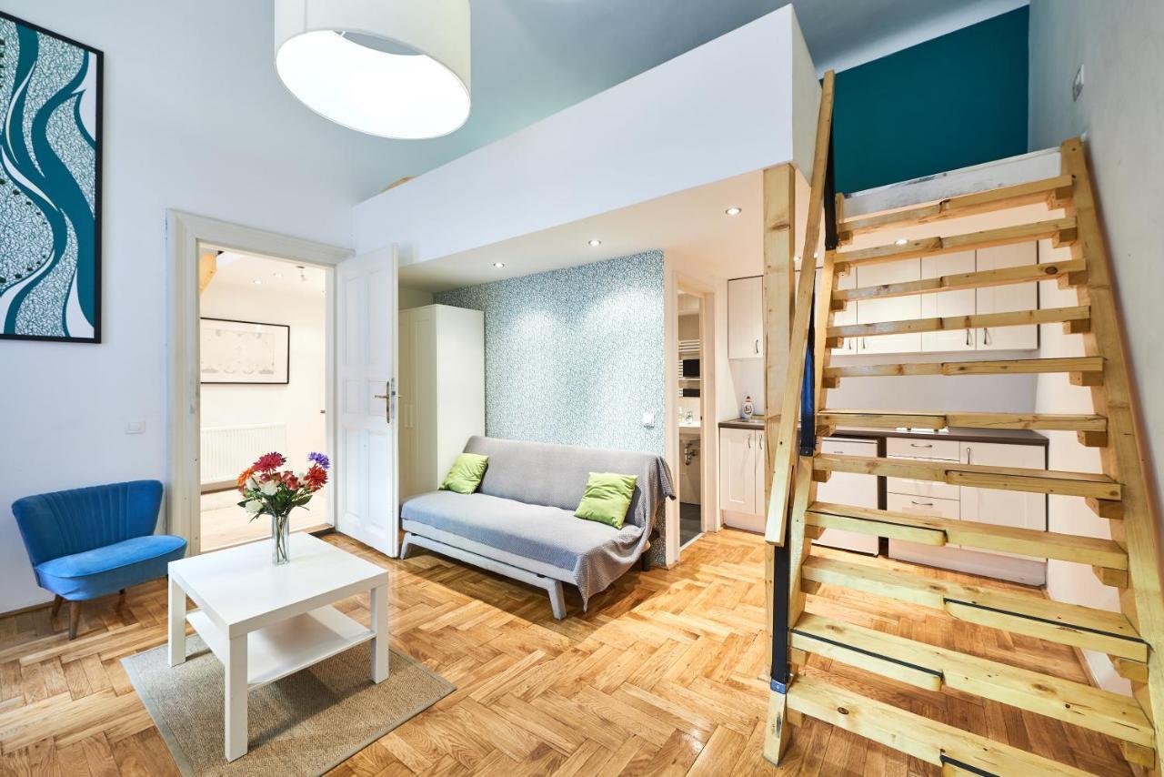 Large Apartment For Groups City Center Dist. VII 부다페스트 외부 사진